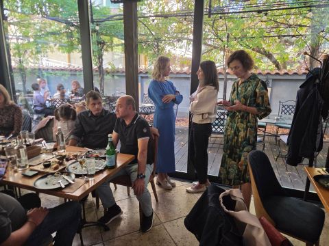 Среща на род Маждракови